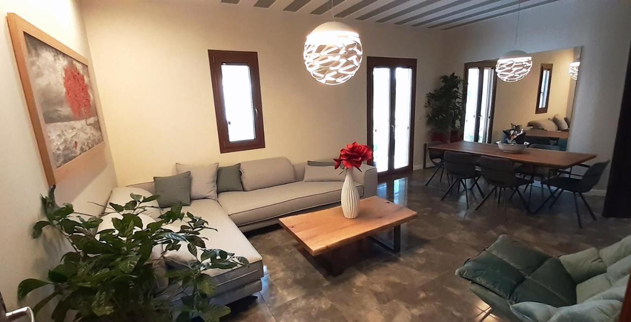Andros 4 All Seasons Villas & Suites Ormos  Exteriör bild