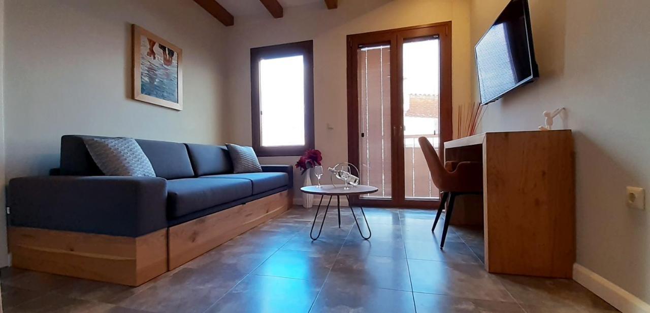 Andros 4 All Seasons Villas & Suites Ormos  Exteriör bild