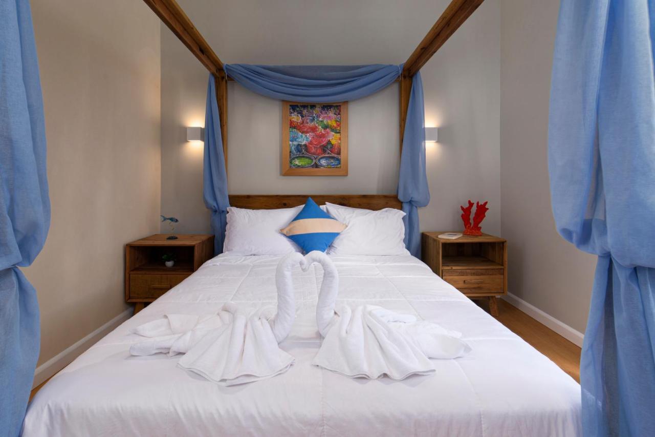 Andros 4 All Seasons Villas & Suites Ormos  Exteriör bild